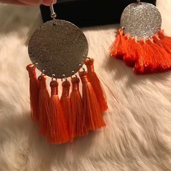 Earrings - Picture 3 of 7